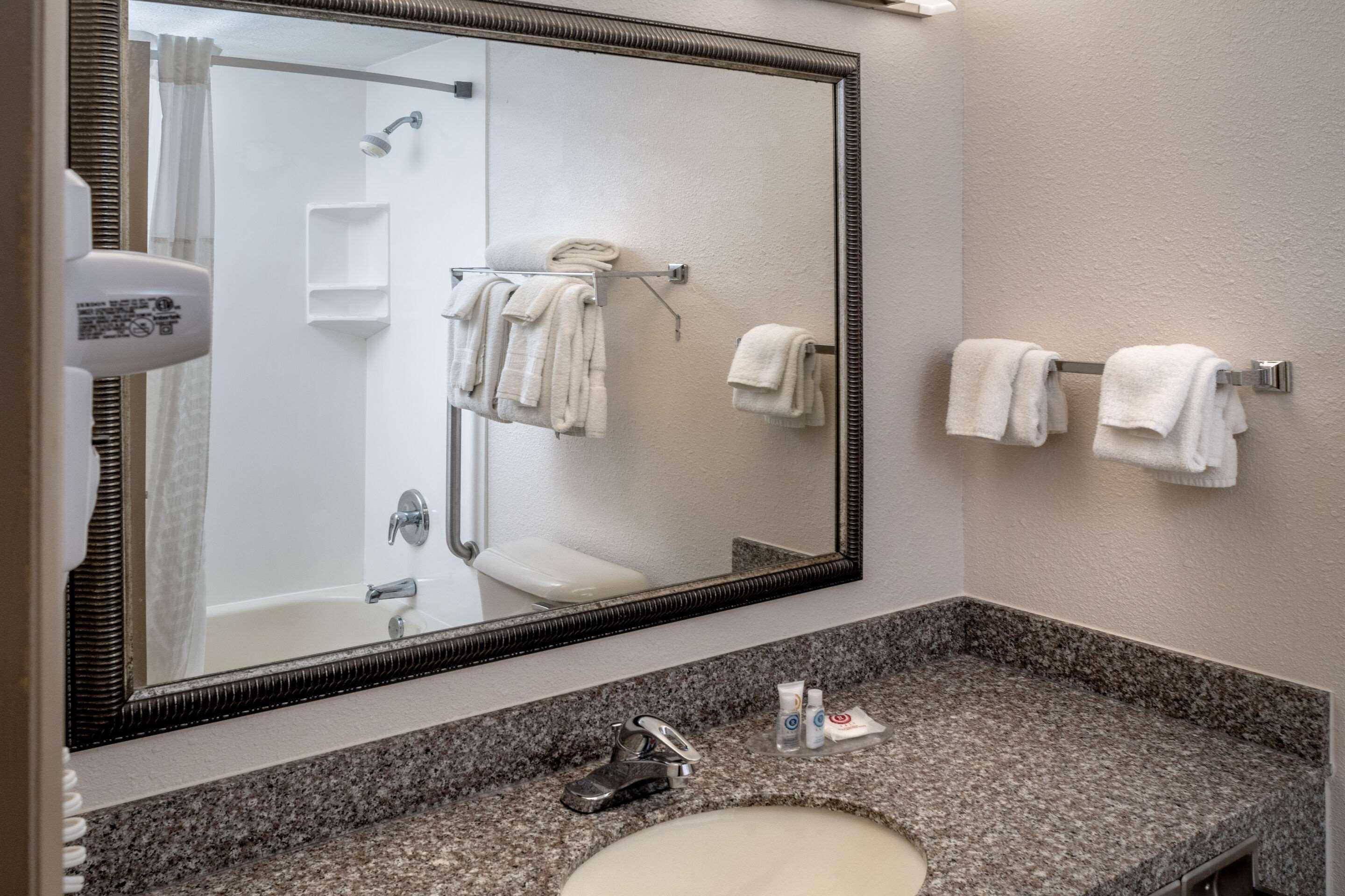 Clarion Pointe Beckley Hotell Exteriör bild
