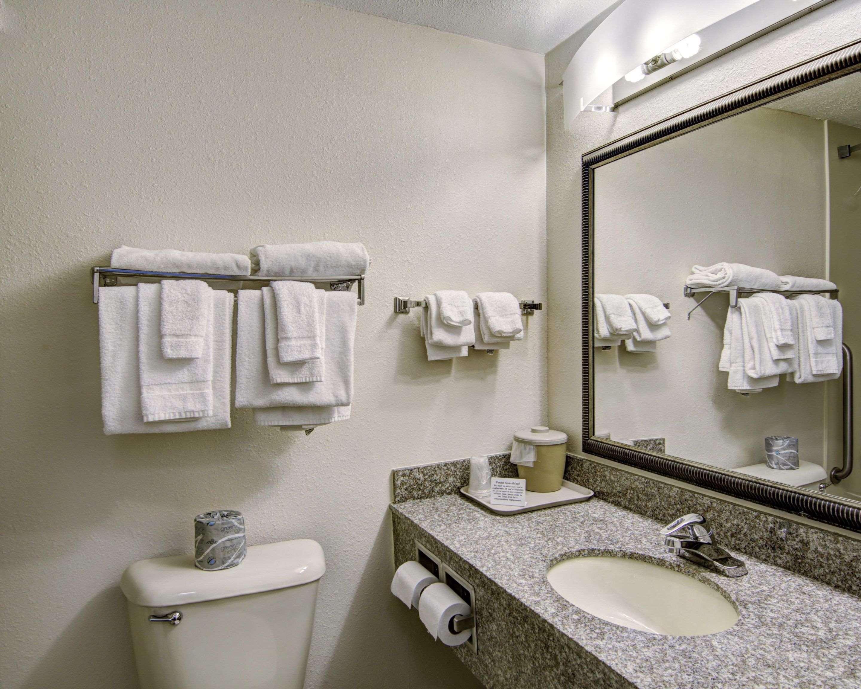 Clarion Pointe Beckley Hotell Exteriör bild