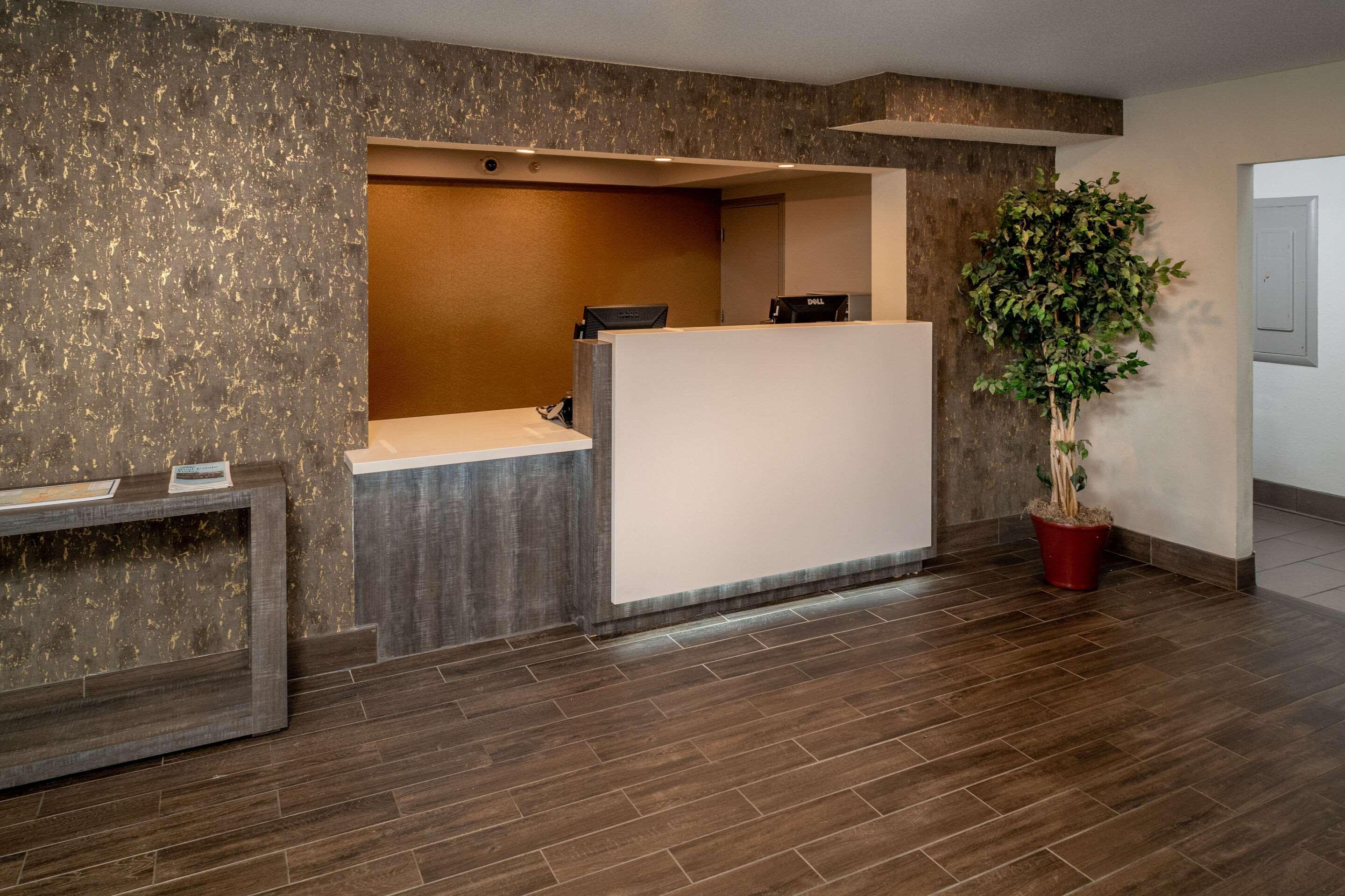 Clarion Pointe Beckley Hotell Exteriör bild