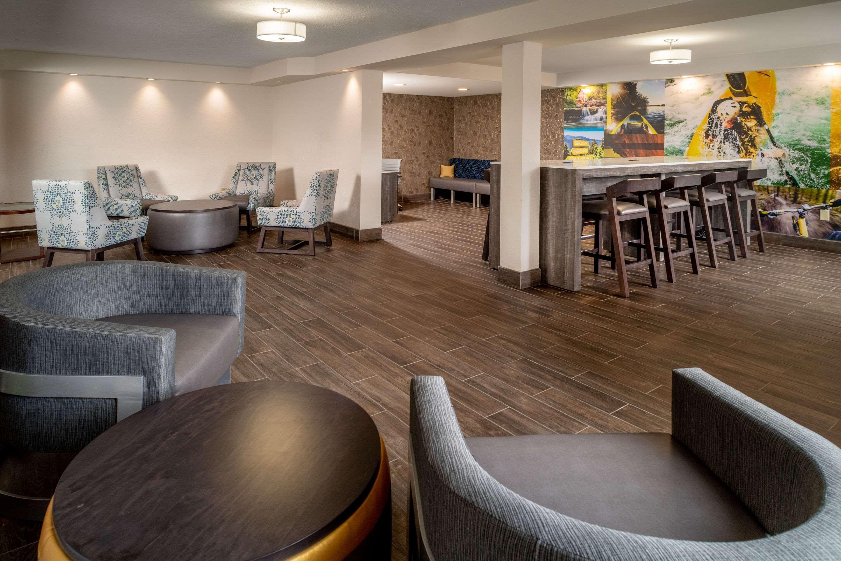 Clarion Pointe Beckley Hotell Exteriör bild