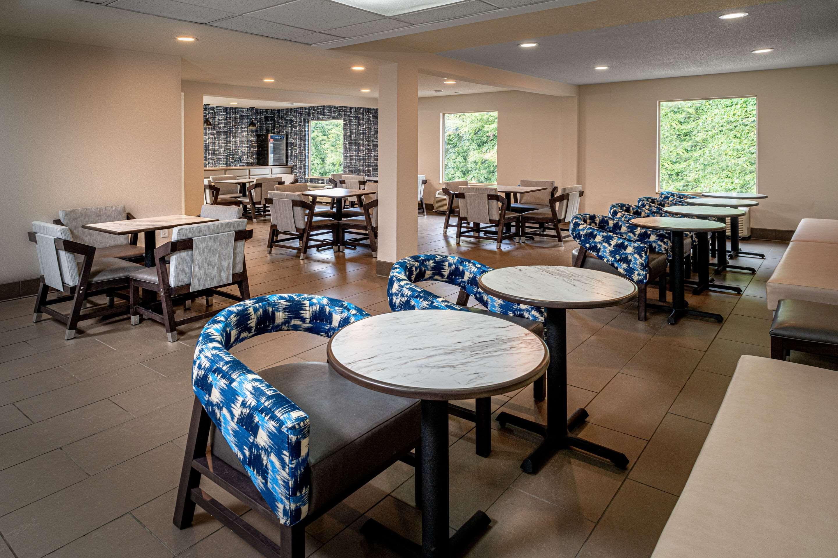 Clarion Pointe Beckley Hotell Exteriör bild